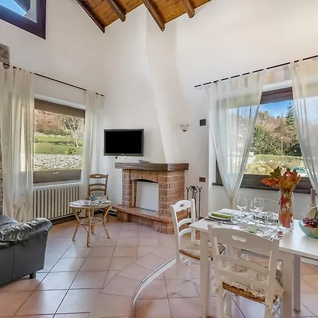 Il Borgo Del Vergante Apartmán *